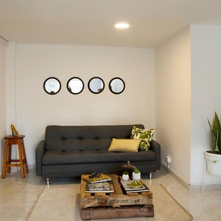 Home Aris Apartments 201 Меделин Екстериор снимка